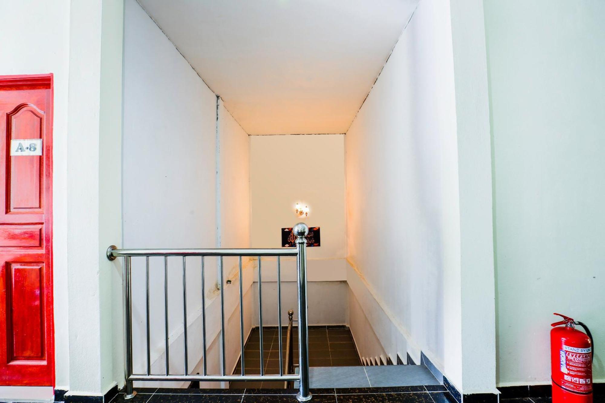 Oyo 89933 Nun Hotel Jeli Εξωτερικό φωτογραφία